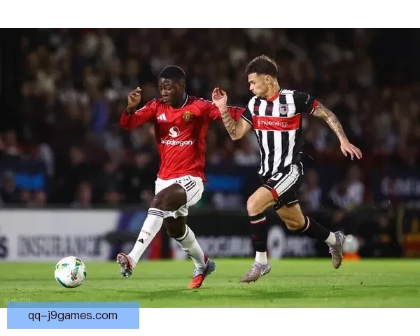 伯恩利主帅孔帕尼赛后辱骂第四官员遭英足总重罚停赛两场引发争议